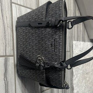 Michael Kors Black and Gray Patterned Women's Bag